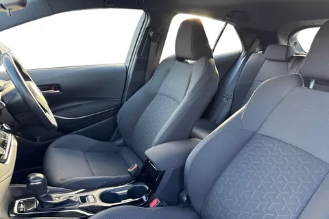 SK72KDX Toyota Corolla 1.8 VVT-h Icon CVT Euro 6 (s/s) 5dr Thumbnail #11