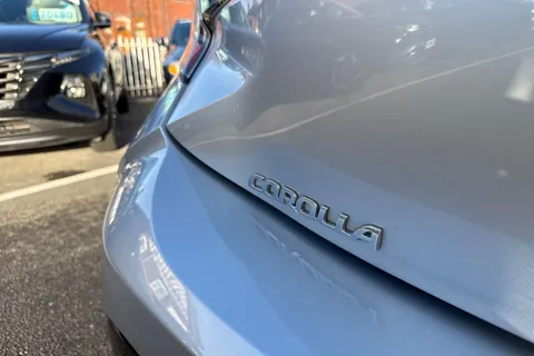 SK72KDX Toyota Corolla 1.8 VVT-h Icon CVT Euro 6 (s/s) 5dr Thumbnail #26