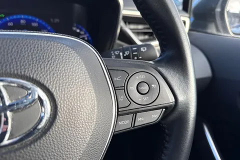 SK72KDX Toyota Corolla 1.8 VVT-h Icon CVT Euro 6 (s/s) 5dr Thumbnail #37