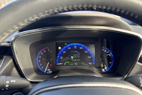 SK72KDX Toyota Corolla 1.8 VVT-h Icon CVT Euro 6 (s/s) 5dr Thumbnail #38