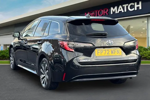 FP72WFN Toyota Corolla 1.8 VVT-h Design Touring Sports CVT Euro 6 (s/s) 5dr Thumbnail #3