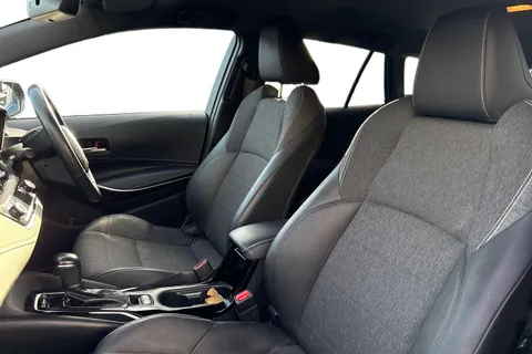 FP72WFN Toyota Corolla 1.8 VVT-h Design Touring Sports CVT Euro 6 (s/s) 5dr Thumbnail #12