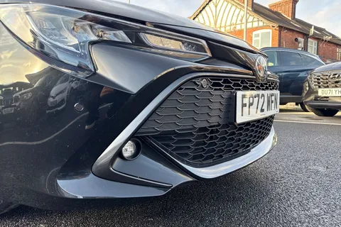 FP72WFN Toyota Corolla 1.8 VVT-h Design Touring Sports CVT Euro 6 (s/s) 5dr Thumbnail #47