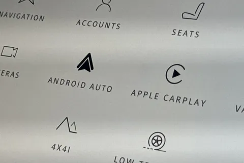 KW74AET Land Rover Range Rover Evoque 2.0 D200 Dynamic HSE 5dr Thumbnail #37