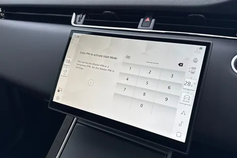 KW74AET Land Rover Range Rover Evoque 2.0 D200 Dynamic HSE 5dr Thumbnail #40