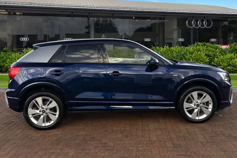 DK25XKD Audi Q2 S line 35 TFSI  150 PS S tronic Thumbnail #3