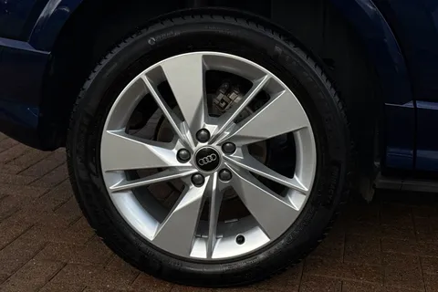 DK25XKD Audi Q2 S line 35 TFSI  150 PS S tronic Thumbnail #10