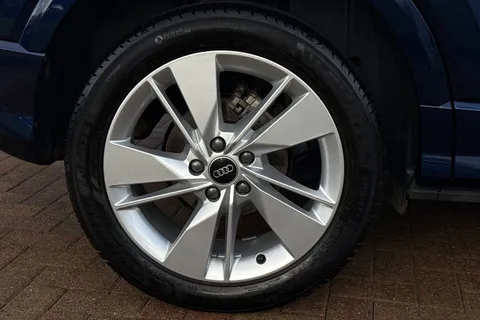 DK25XKD Audi Q2 S line 35 TFSI  150 PS S tronic Thumbnail #12