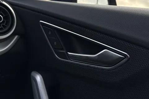 DK25XKD Audi Q2 S line 35 TFSI  150 PS S tronic Thumbnail #21