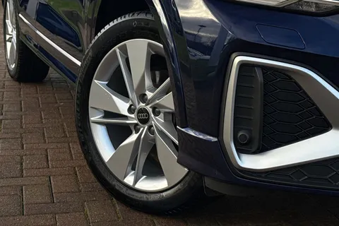 DK25XKD Audi Q2 S line 35 TFSI  150 PS S tronic Thumbnail #26