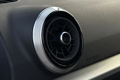 DK25XKD Audi Q2 S line 35 TFSI  150 PS S tronic Thumbnail #34