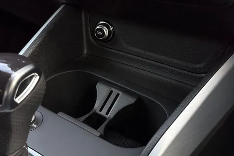 DK25XKD Audi Q2 S line 35 TFSI  150 PS S tronic Thumbnail #40