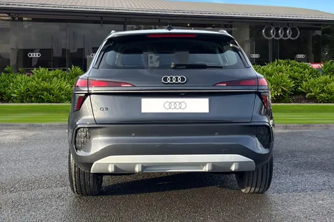  Audi Q3 1.5 TFSI Sport SUV 5dr Petrol S Tronic Euro 6 (s/s) (150 ps) Thumbnail #4