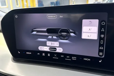  Audi Q3 1.5 TFSI Sport SUV 5dr Petrol S Tronic Euro 6 (s/s) (150 ps) Thumbnail #18