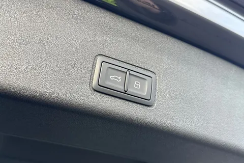  Audi Q3 1.5 TFSI Sport SUV 5dr Petrol S Tronic Euro 6 (s/s) (150 ps) Thumbnail #34