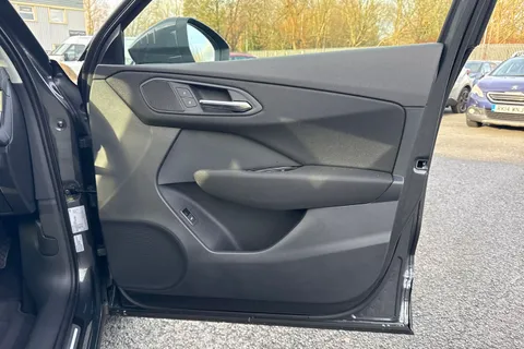  Audi Q3 1.5 TFSI Sport SUV 5dr Petrol S Tronic Euro 6 (s/s) (150 ps) Thumbnail #38