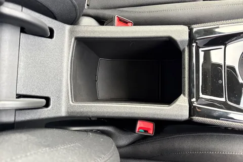  Audi Q3 1.5 TFSI Sport SUV 5dr Petrol S Tronic Euro 6 (s/s) (150 ps) Thumbnail #43