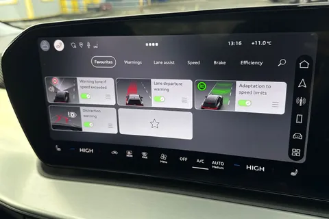  Audi Q3 1.5 TFSI Sport SUV 5dr Petrol S Tronic Euro 6 (s/s) (150 ps) Thumbnail #60