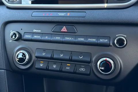 RV68XTF Kia Sportage 1.6 GDi 1 Euro 6 (s/s) 5dr Thumbnail #23