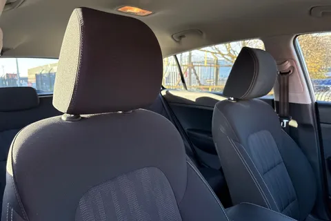 RV68XTF Kia Sportage 1.6 GDi 1 Euro 6 (s/s) 5dr Thumbnail #25