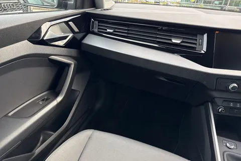 PJ72AVF Audi A1 Sport 25 TFSI  95 PS 5-speed Thumbnail #20