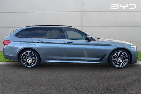 AF20XFB BMW 5 Series 2.0 520d MHT M Sport Touring Auto Euro 6 (s/s) 5dr Thumbnail #3