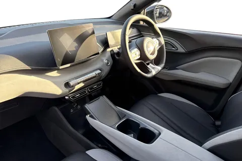 DS75UTT BYD Dolphin Surf 30kWh Active Auto 5dr Thumbnail #8