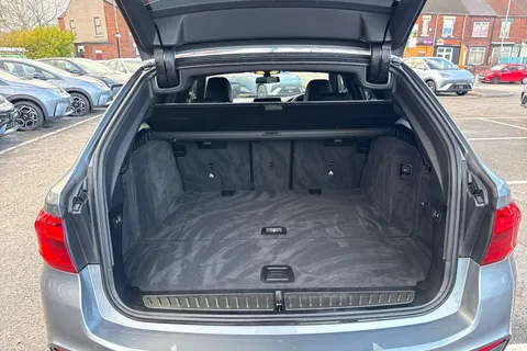 AF20XFB BMW 5 Series 2.0 520d MHT M Sport Touring Auto Euro 6 (s/s) 5dr Thumbnail #10