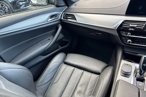 AF20XFB BMW 5 Series 2.0 520d MHT M Sport Touring Auto Euro 6 (s/s) 5dr Thumbnail #15