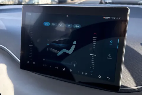 DS75UTT BYD Dolphin Surf 30kWh Active Auto 5dr Thumbnail #18