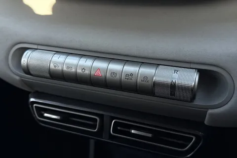 DS75UTT BYD Dolphin Surf 30kWh Active Auto 5dr Thumbnail #19