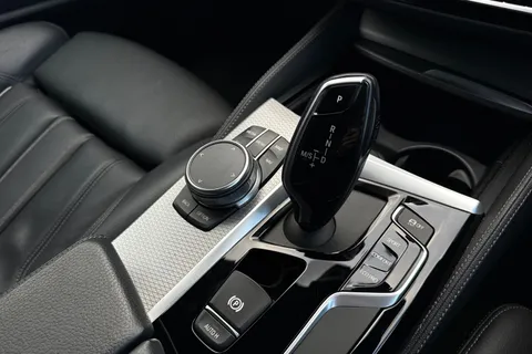 AF20XFB BMW 5 Series 2.0 520d MHT M Sport Touring Auto Euro 6 (s/s) 5dr Thumbnail #20