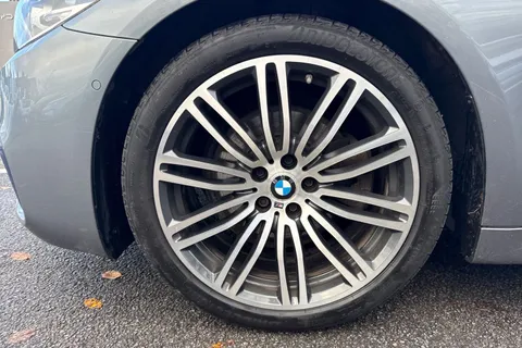 AF20XFB BMW 5 Series 2.0 520d MHT M Sport Touring Auto Euro 6 (s/s) 5dr Thumbnail #24