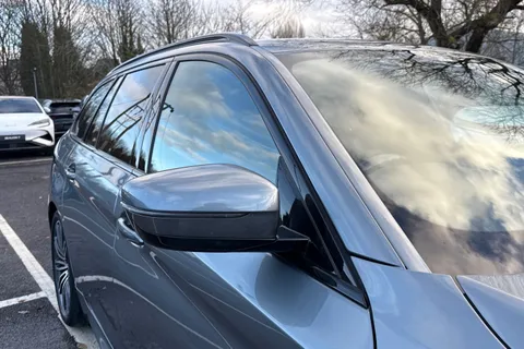 AF20XFB BMW 5 Series 2.0 520d MHT M Sport Touring Auto Euro 6 (s/s) 5dr Thumbnail #27