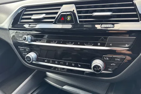 AF20XFB BMW 5 Series 2.0 520d MHT M Sport Touring Auto Euro 6 (s/s) 5dr Thumbnail #40