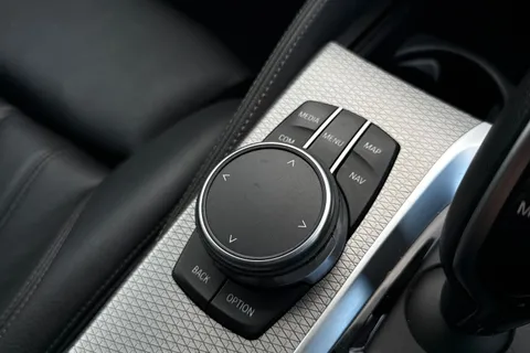 AF20XFB BMW 5 Series 2.0 520d MHT M Sport Touring Auto Euro 6 (s/s) 5dr Thumbnail #41