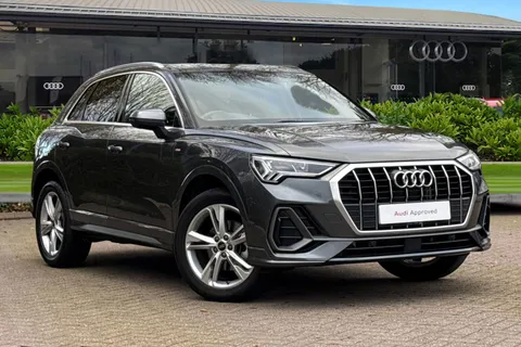 EO25YVU Audi Q3 S line 35 TFSI  150 PS 6-speed Thumbnail #2
