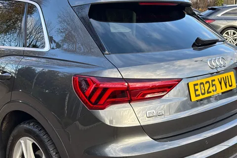 EO25YVU Audi Q3 S line 35 TFSI  150 PS 6-speed Thumbnail #9