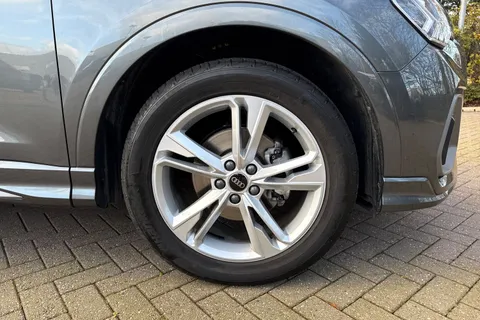 EO25YVU Audi Q3 S line 35 TFSI  150 PS 6-speed Thumbnail #11