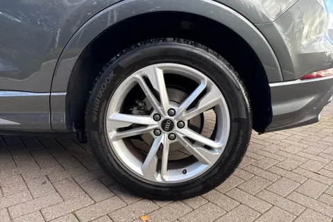 EO25YVU Audi Q3 S line 35 TFSI  150 PS 6-speed Thumbnail #14