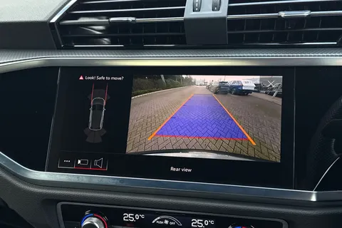 EO25YVU Audi Q3 S line 35 TFSI  150 PS 6-speed Thumbnail #37