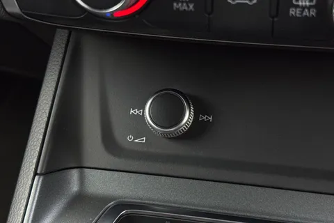 EO25YVU Audi Q3 S line 35 TFSI  150 PS 6-speed Thumbnail #51