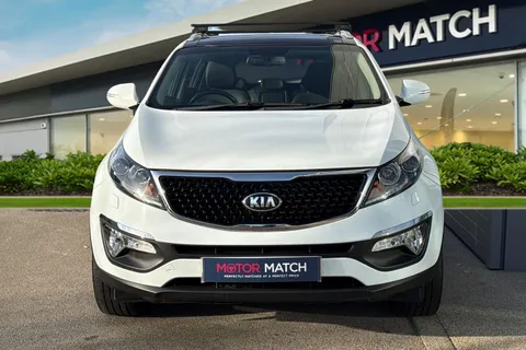 YA64ODT Kia Sportage 1.7 CRDi EcoDynamics 3 2WD Euro 5 (s/s) 5dr Thumbnail #6