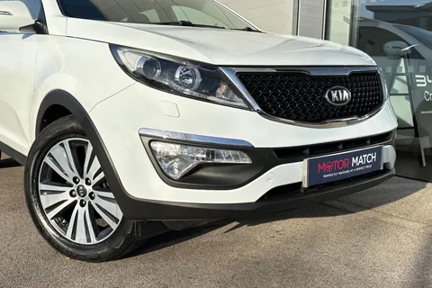 YA64ODT Kia Sportage 1.7 CRDi EcoDynamics 3 2WD Euro 5 (s/s) 5dr Thumbnail #9