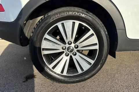 YA64ODT Kia Sportage 1.7 CRDi EcoDynamics 3 2WD Euro 5 (s/s) 5dr Thumbnail #10