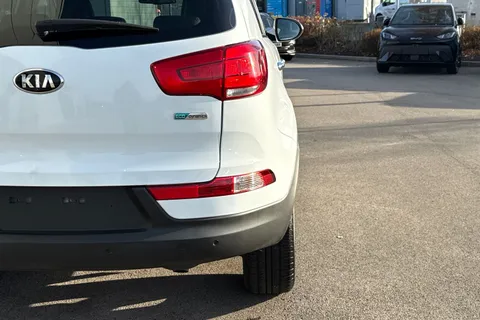 YA64ODT Kia Sportage 1.7 CRDi EcoDynamics 3 2WD Euro 5 (s/s) 5dr Thumbnail #31