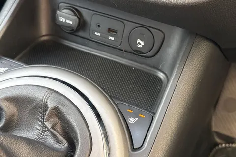 YA64ODT Kia Sportage 1.7 CRDi EcoDynamics 3 2WD Euro 5 (s/s) 5dr Thumbnail #43