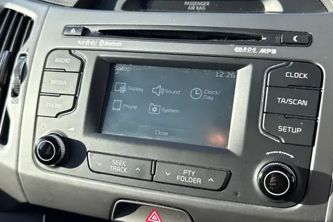 YA64ODT Kia Sportage 1.7 CRDi EcoDynamics 3 2WD Euro 5 (s/s) 5dr Thumbnail #48