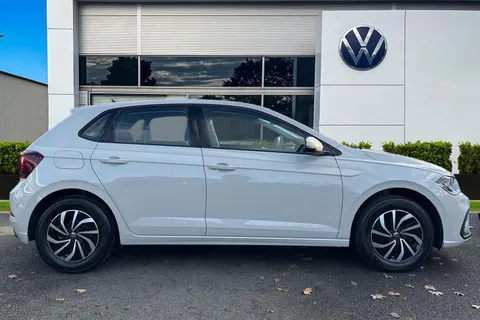 YJ23SBN Volkswagen Polo 1.0 Life 5dr | Automatic Lights | Wireless App-Connect Thumbnail #3