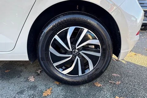 YJ23SBN Volkswagen Polo 1.0 Life 5dr | Automatic Lights | Wireless App-Connect Thumbnail #12